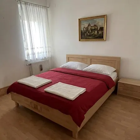 Stratos * לה אן דר טהיאה